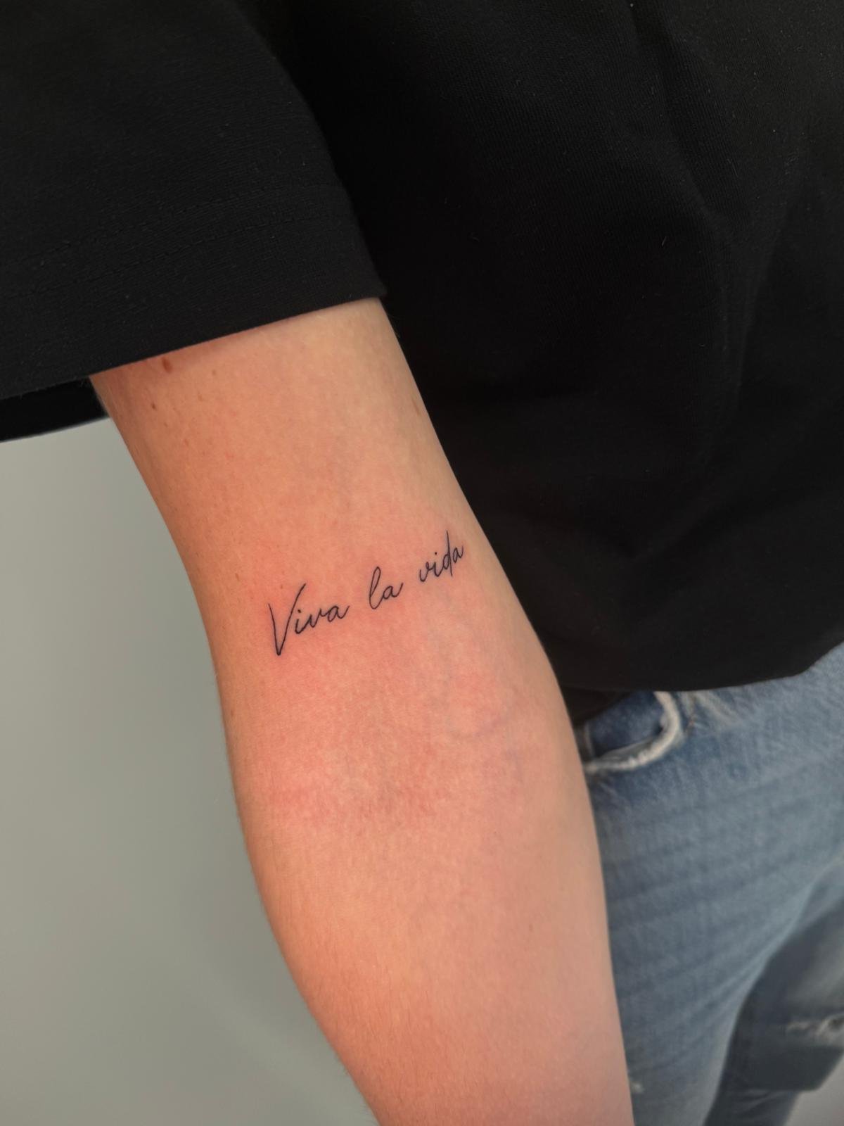 Fineline tattoo 9