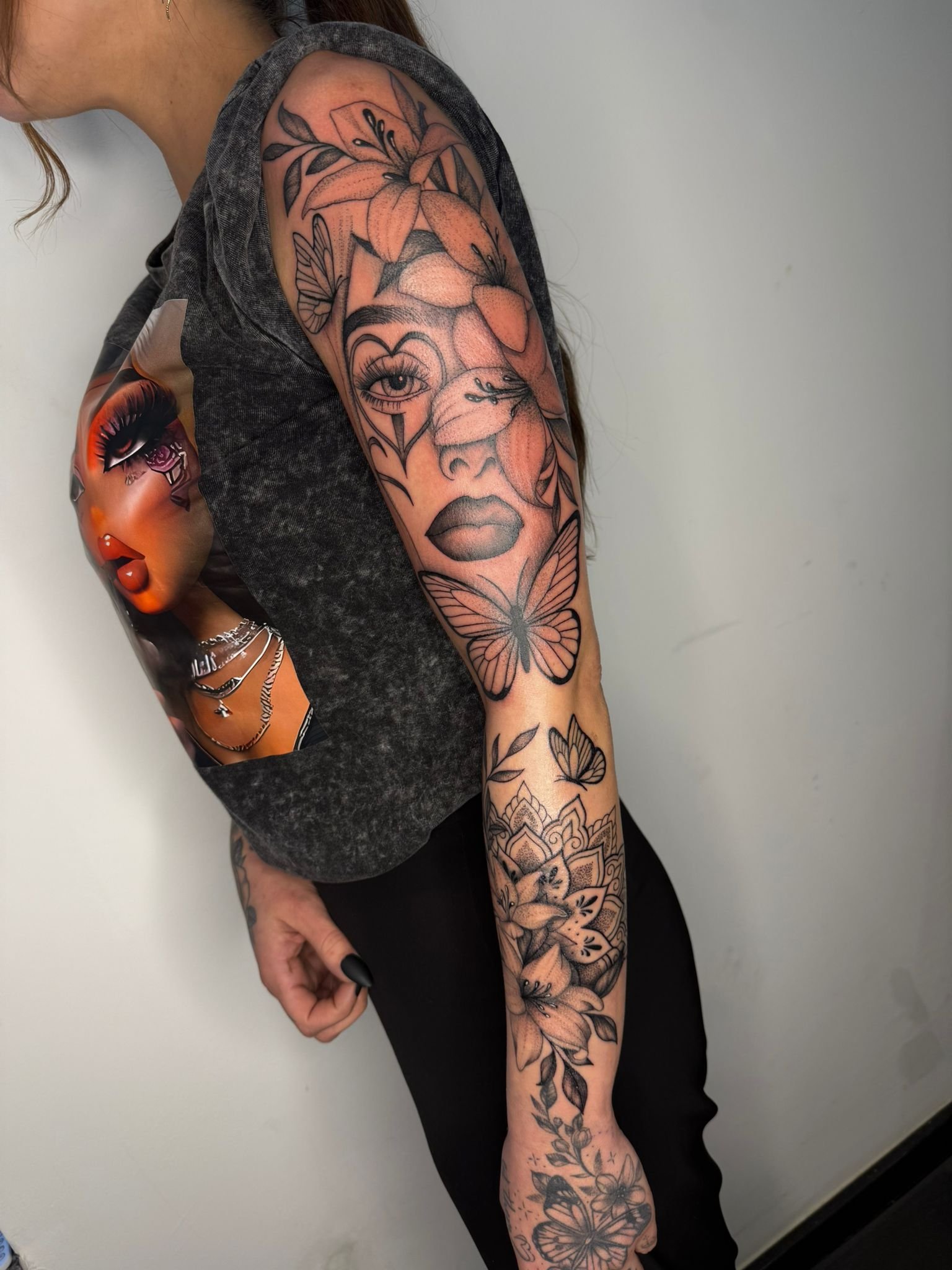 Fineline tattoo door Tashley